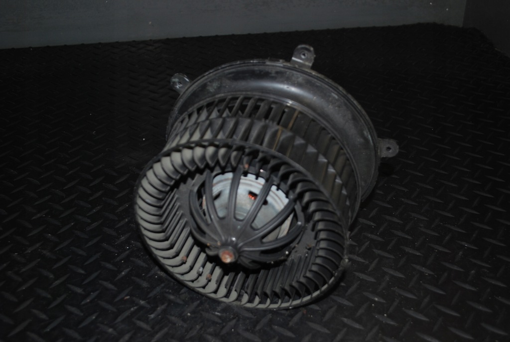 фото №1, Воздуходувка отопителя bmw 7 e65 uk