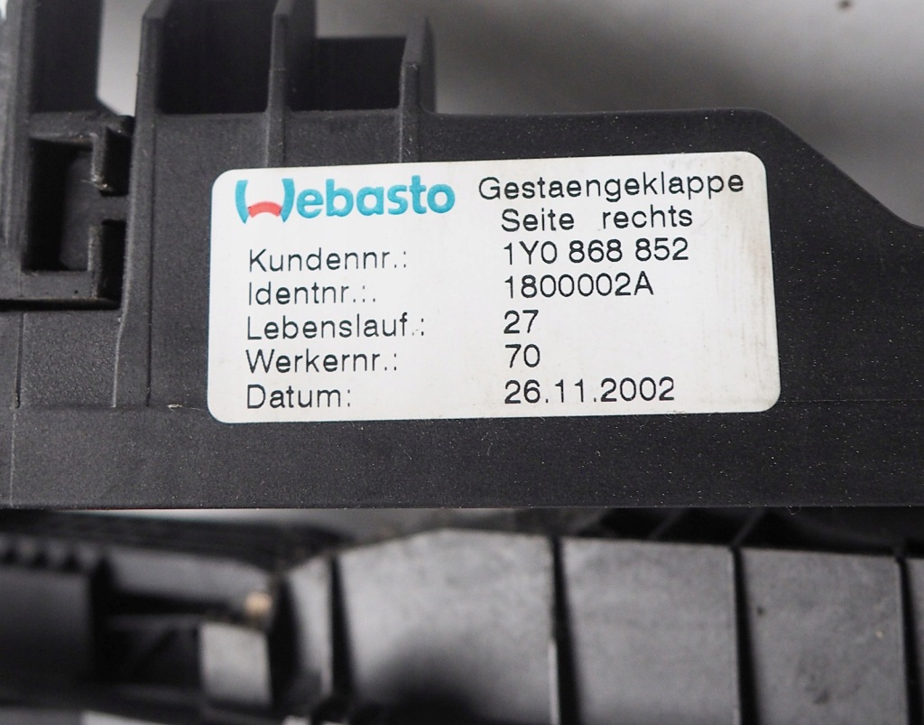 New beetle кабриолет  механизм крыша правый задний  1y0868852 лак lg5v Недорого