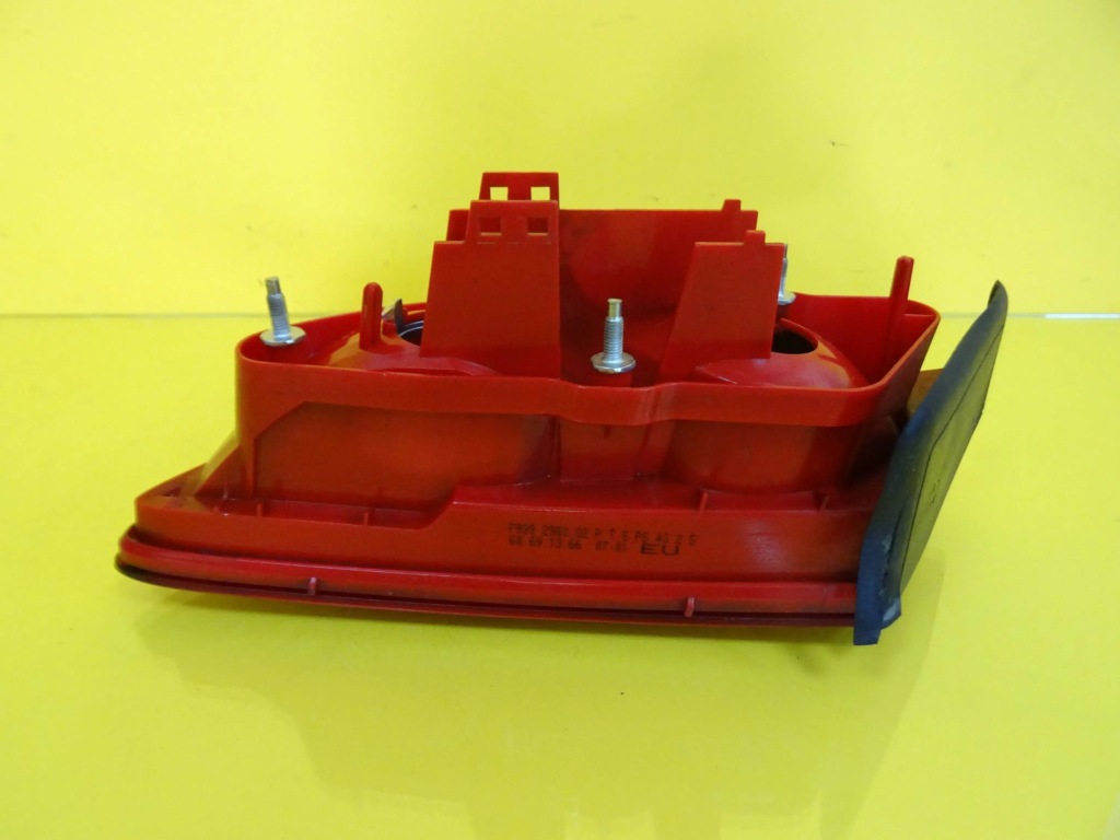 Лампа лівий задній w кришка alfa 159 f939298002 nr627 Недорого