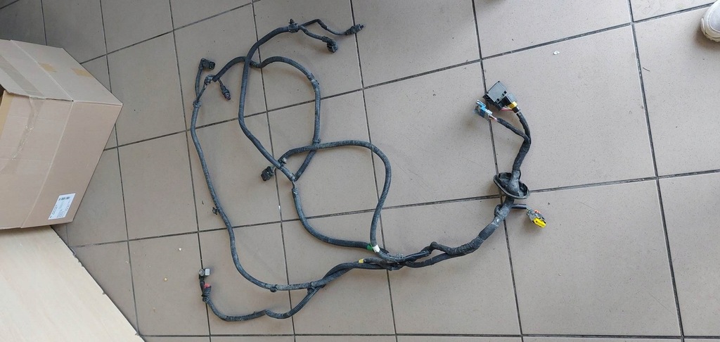 фото №1, Электропроводка насоса peugeot 3008 ii