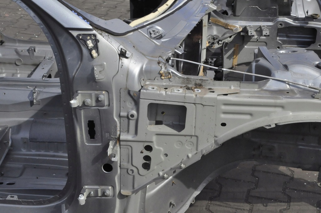 фото №2, S60 iii v60 ii четверть лонжерон правый перед передняя