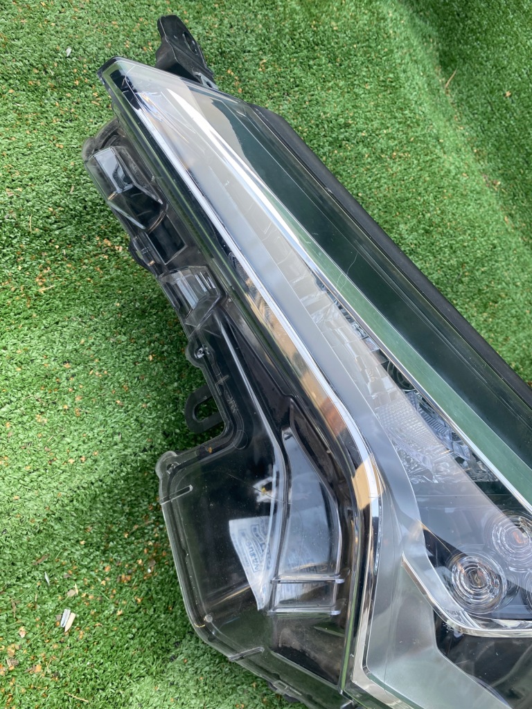 фото №3, Toyota chr ch-r ch r лампа led фара левый левая 81150-f4030-00