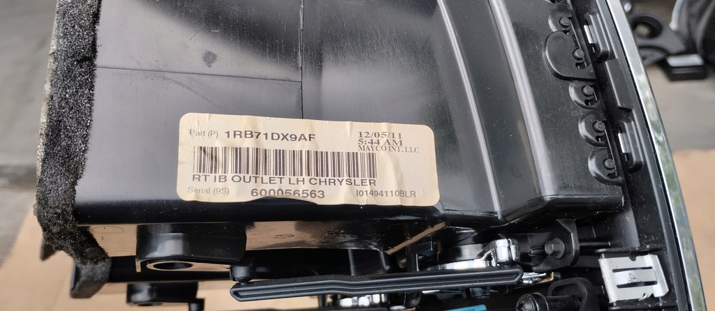 фото №12, Панель кондиционера рамка приборная панель lancia voyager 2011- 1pe401x9ad