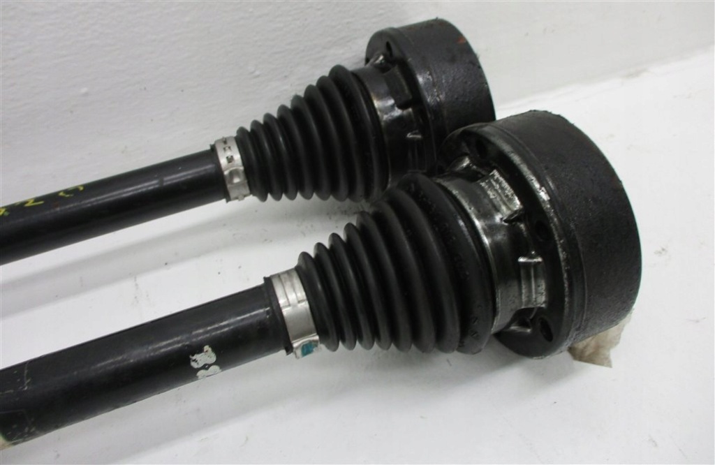 Приводной вал правый  задняя vw golf v a3 8p 3.2 4x4 1k0501204a Недорого