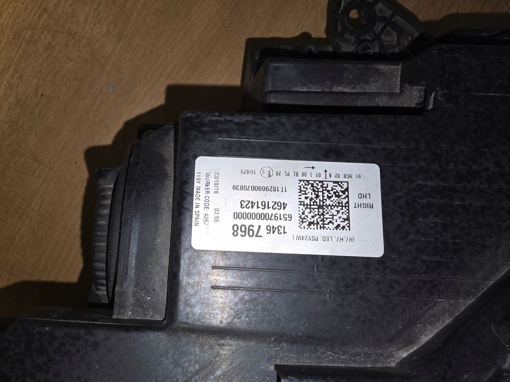 Фара правый  opel crossland x 13467968 h7 led eu. в Украине