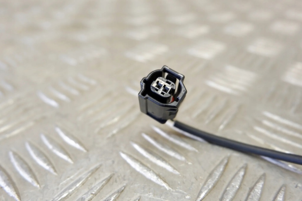 Датчик abs передний левая toyota prius _w5_ 8954347040 1.8l hybrid 72kw Цена