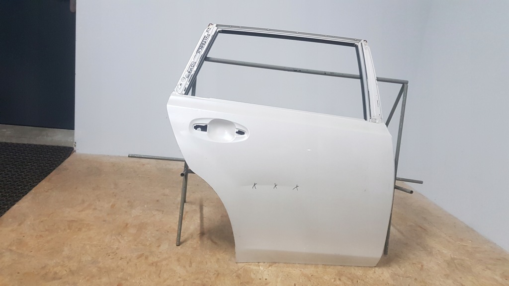 фото №5, Subaru outback 08r -- дверь задние правое