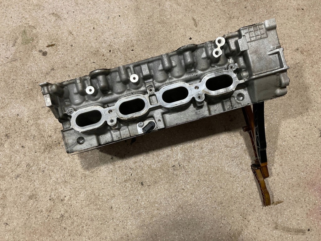 Головка двигуна mercedes-benz cla c117 x117 w117 r1330160900 Київ