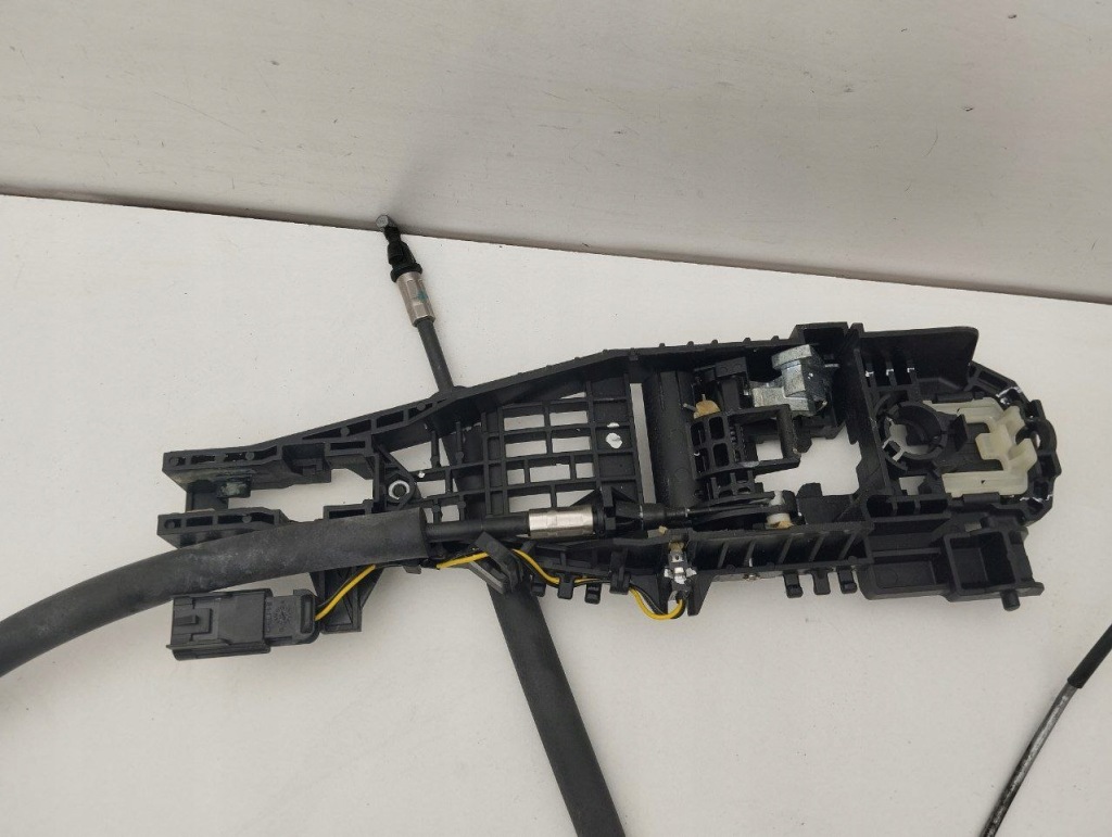 Maserati ghibli 2015 замок дверь задних 670030577 Цена