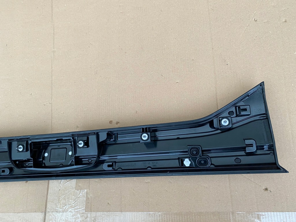 фото №6, Vw t-cross накладка крышки задняя 2gm827577