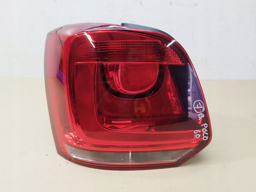 фото №9, Лампа левая + правая задняя vw polo 5 v 6r комплект 2009-2014