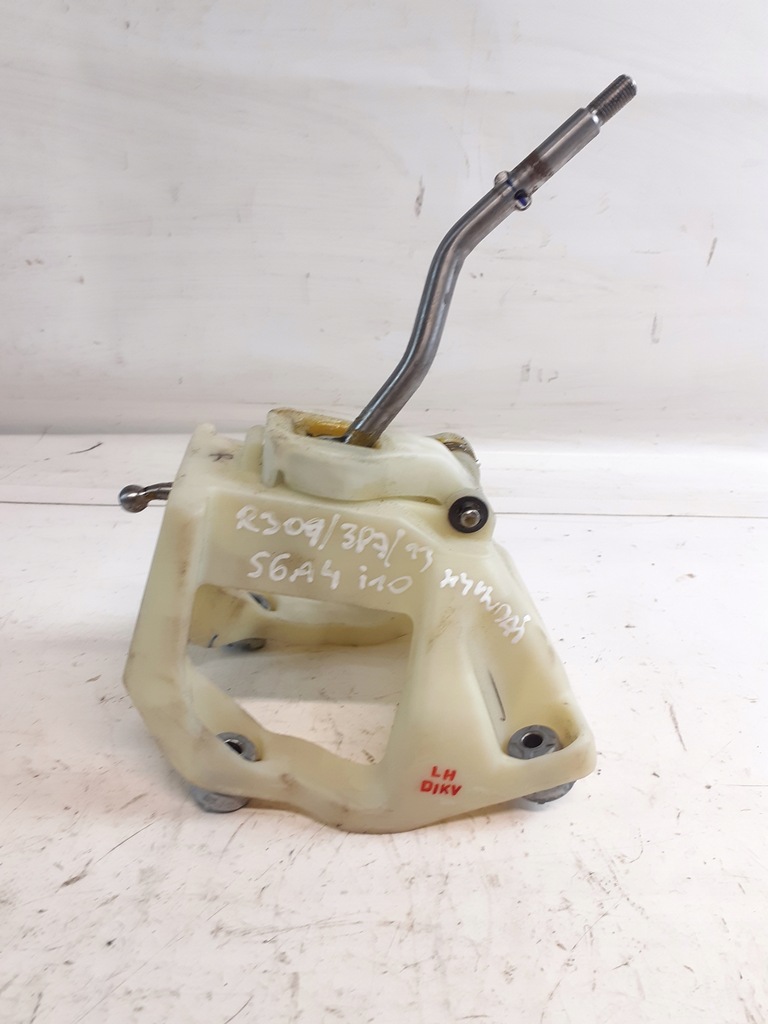 фото №1, Hyundai i10 i домкрат переключения передач