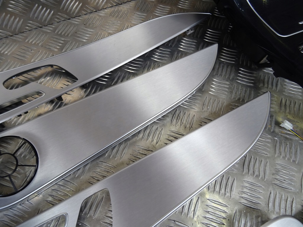 фото №5, Mercedes w205 amg накладки декоративні декори d222