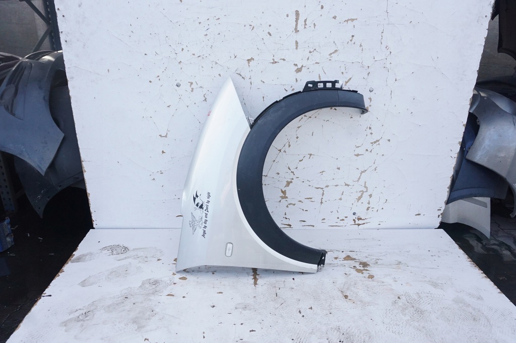 фото №1, Крила правий перед audi a2