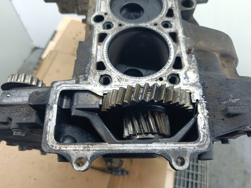 фото №8, Блок двигуна vw transporter t5 axd 2.5 tdi