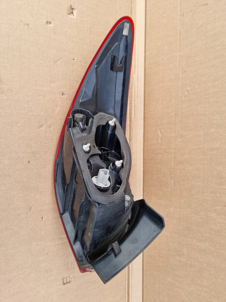 фото №2, Mazda 6 gh лампа права задня