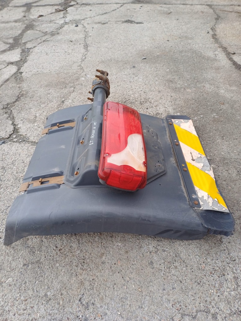 фото №1, Крила підкрилок бризковик лампа кронштейн лівий задня scania r xpi