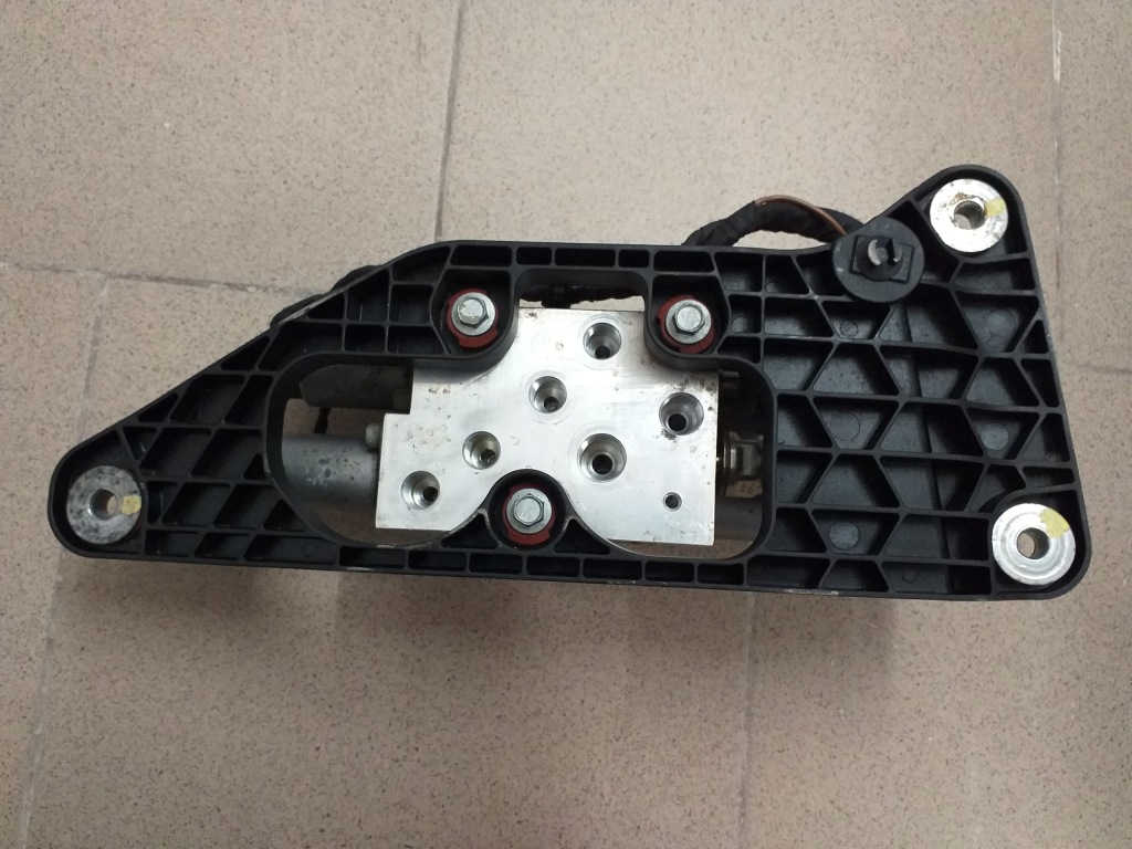 фото №11, Bmw x6 f16 x5 f15 блок клапанный насос adapive 6794578