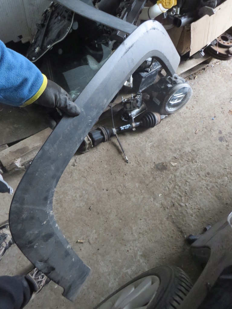 фото №1, Jeep renegade правая молдинг крыла перед 735682596 x