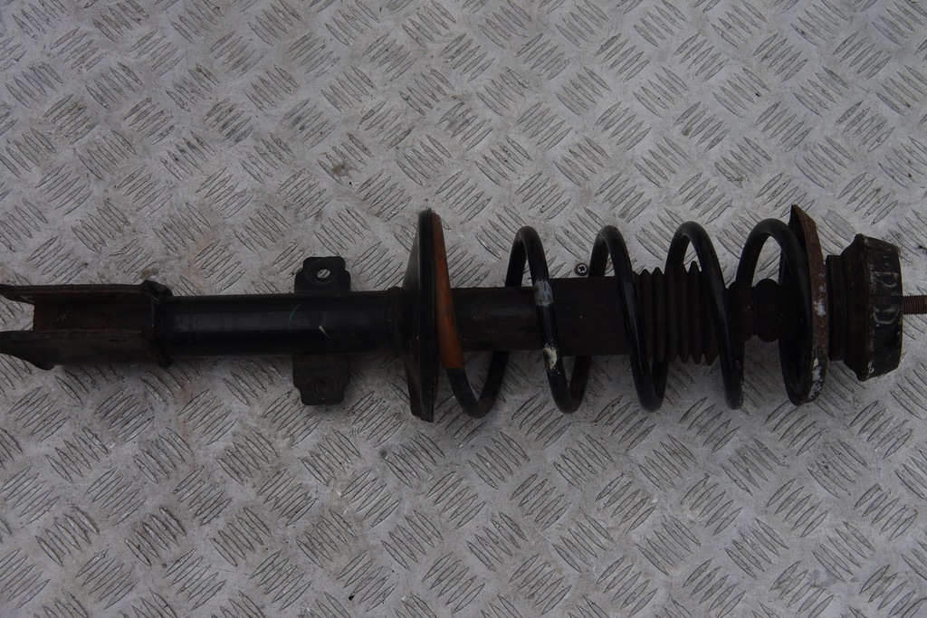 фото №1, Амортизационная стойка амортизатор dacia duster i lift