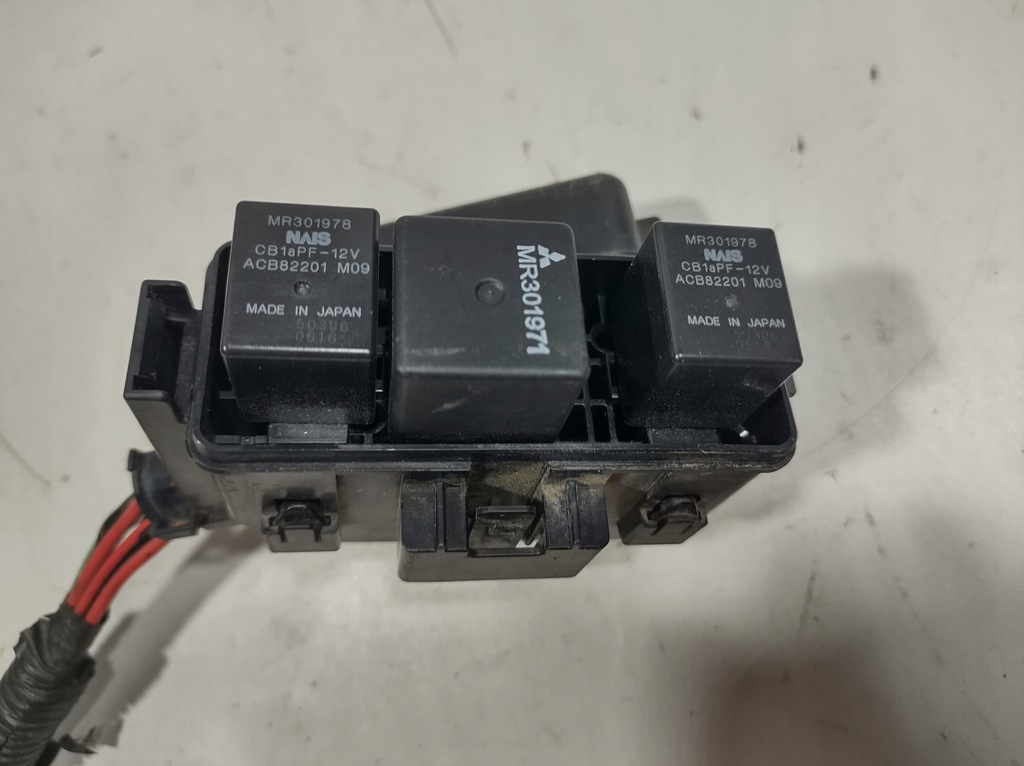 фото №5, Mitsubishi outlander ii 11r - коробка запобіжників