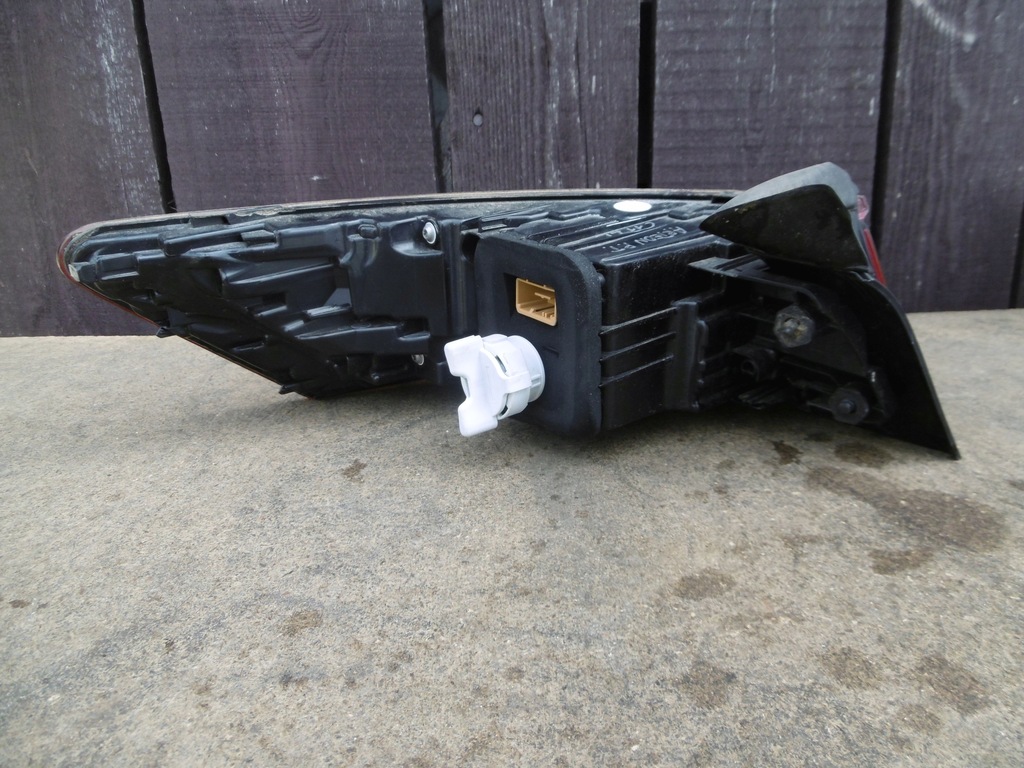 фото №6, Лампа правый задняя vw arteon europa