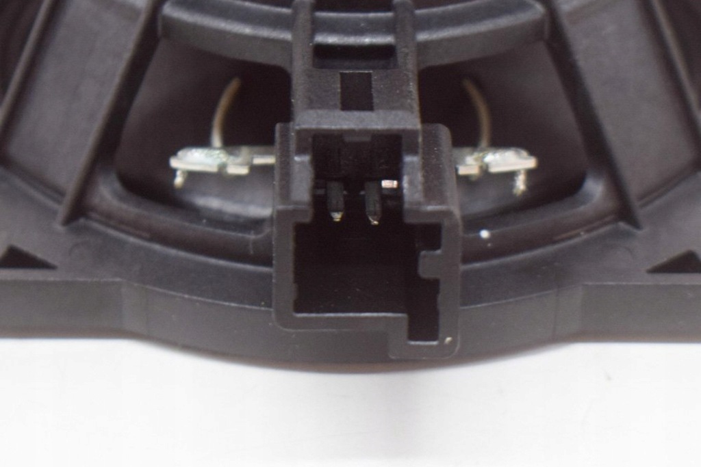 фото №5, Volvo xc40 t5 1.5hybrid 195kw динамік передніх правих двері 31438477 2020