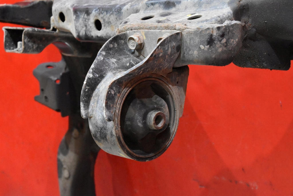 фото №11, Подрамник балка подрамник подрамник перед hyundai tucson 1 i 2.0 142 km lift 04-10