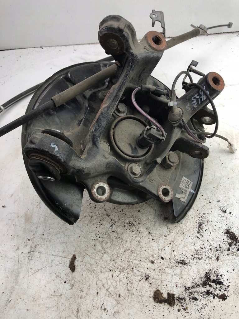 фото №4, Toyota rav4 iv поворотний кулак ступиця правий задня 2.0 d