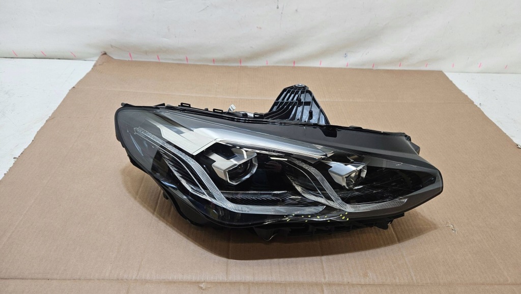 Купити Лампа перед передня права bmw 2 u06 full led 5a42248-08