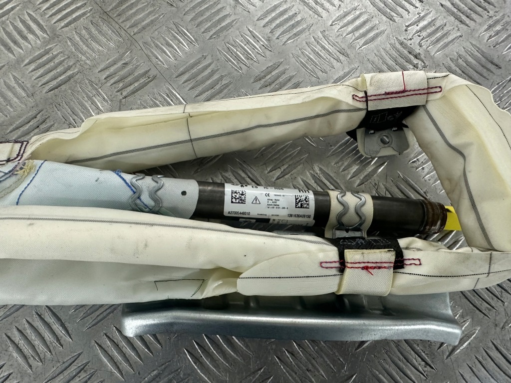 Mini cooper r56 правий 7320448 Доставка