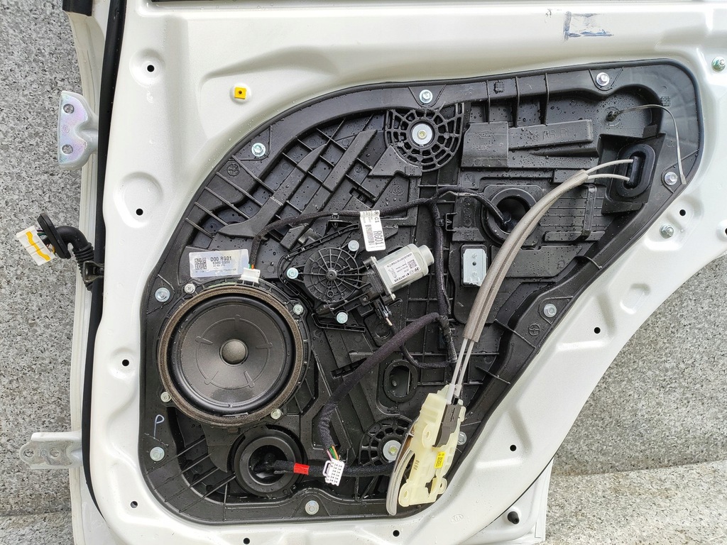 фото №10, Kia niro i двері праве задні правий задня 19r clear white ud