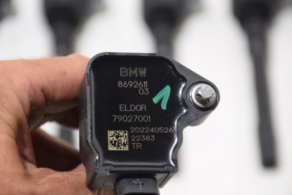 фото №11, Bmw g30 g11 g15 g16 g05 g06 g07 n63b44d 4.4 катушка зажигания - комплект 8-szt
