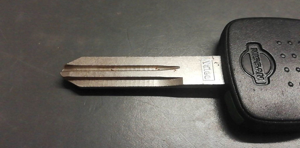 фото №5, Nissan patrol navara корпус жало ключа новый оригинальный номер