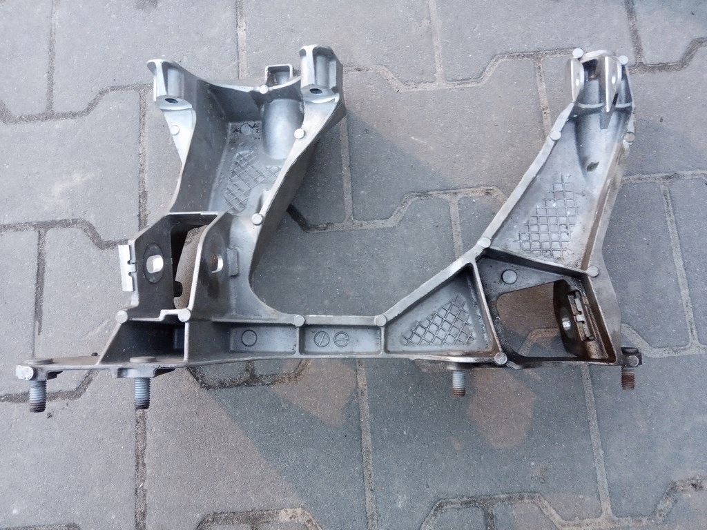 фото №6, Porsche cayman 718 boxster 982 - кронштейн подрамник lt