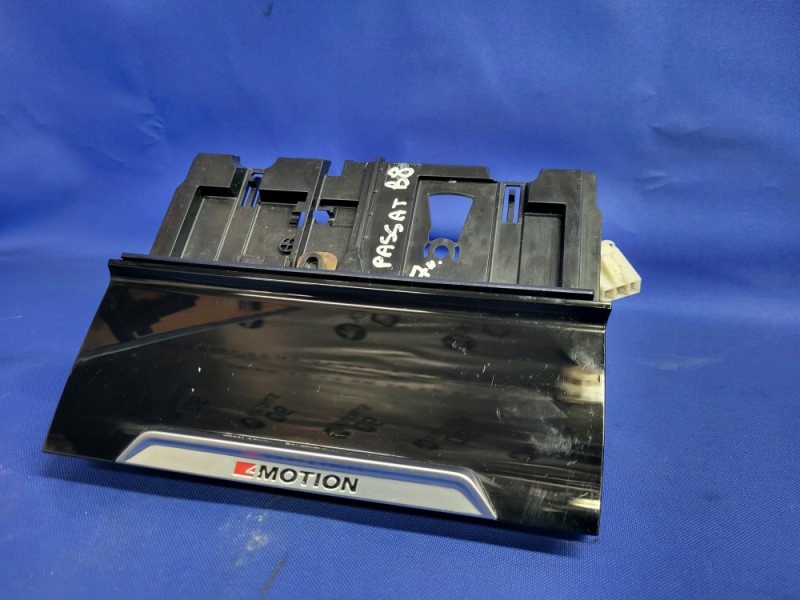 фото №1, Попільничка vw passat b8 4motion