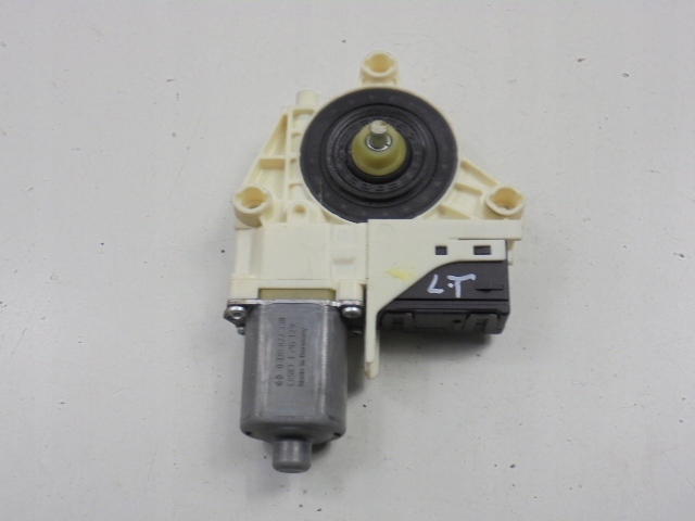 фото №7, Renault laguna iii двигатель стекло задняя левый 827310001r 827310001r a