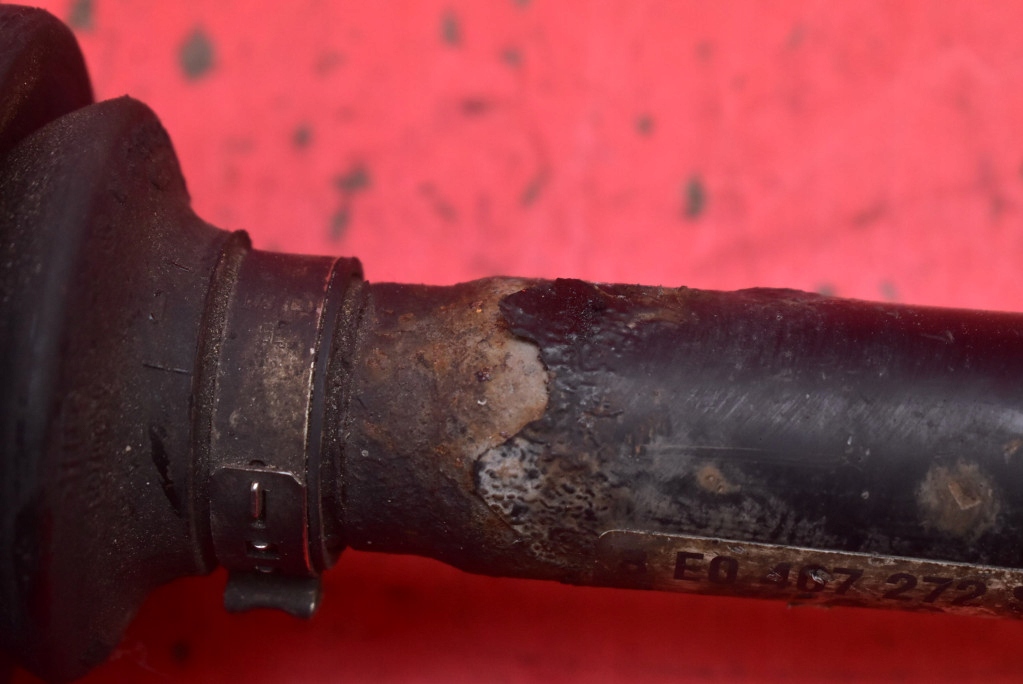 фото №8, Приводной вал правая перед 8e0407272s audi a4 b6 2.4 v6 170 km 00-05