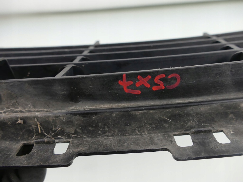 фото №11, Citroen оригинальный номер 9681052677 решётка средняя