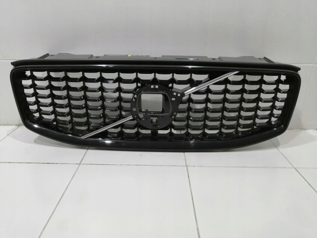 фото №1, Решётка радиатора решётка радиатора volvo xc60 ii r-desing hal 6869