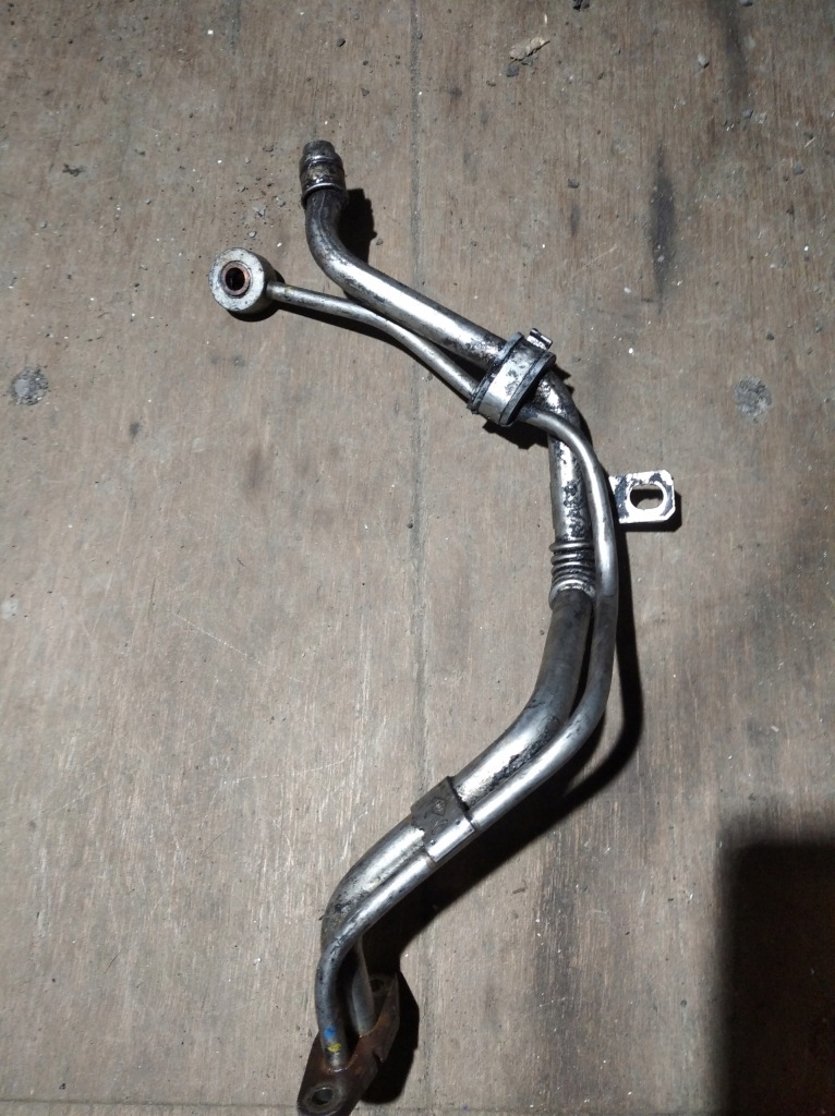 Купити Шланг трубка турбіни 540552 renault