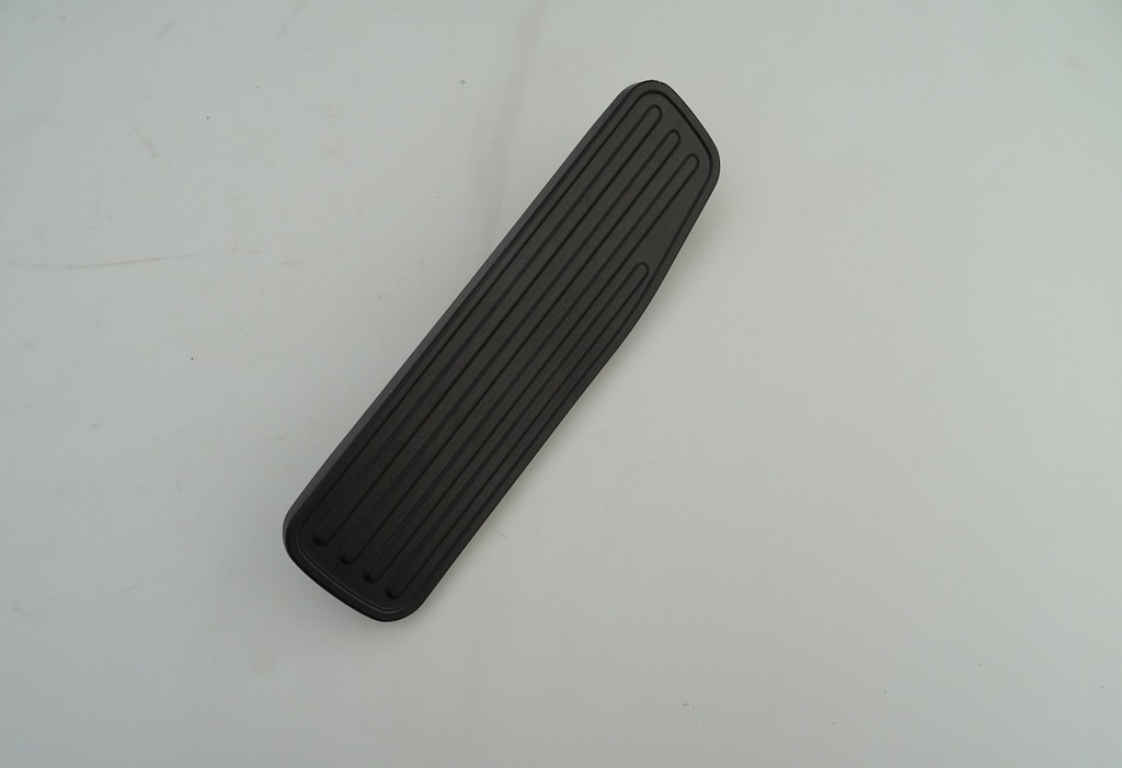 фото №1, 2016+ camaro підніжка килимок обшивка педаль оригінальна