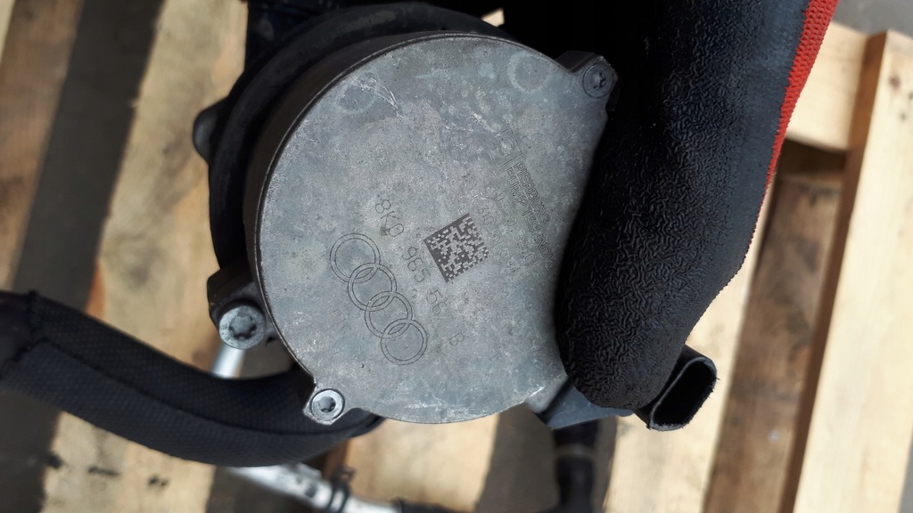 фото №6, S6 c7 4g a6 помпа wody 4.0 tfsi 8k0965567b s7 4g