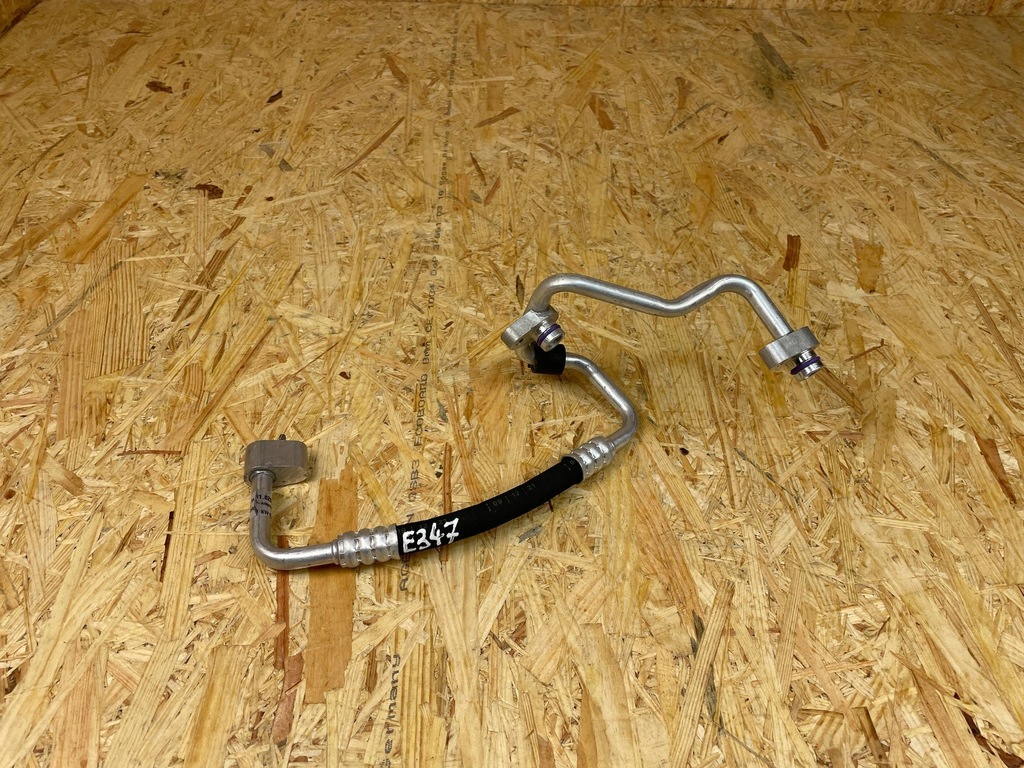 фото №1, Wąż трубка шланг кондиционера porsche taycan 9j1 9j1820729a 2019-