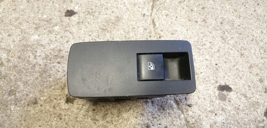 фото №1, Opel insignia a перемикач скло 13301888