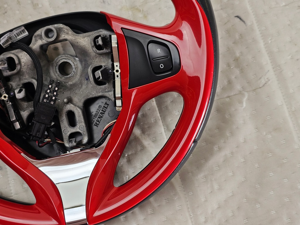 фото №7, Воздуховод мультифункция renault clio iv кожа czerwona r1203