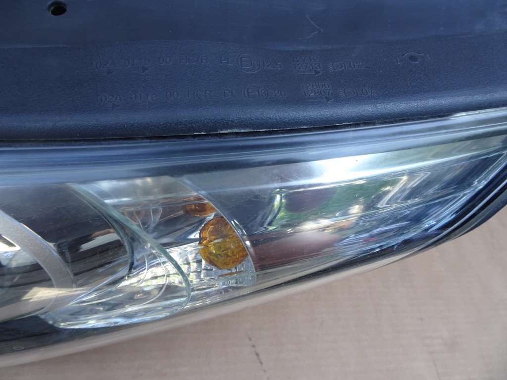 фото №5, Hyundai ix35 лампа левая правая перед 10r