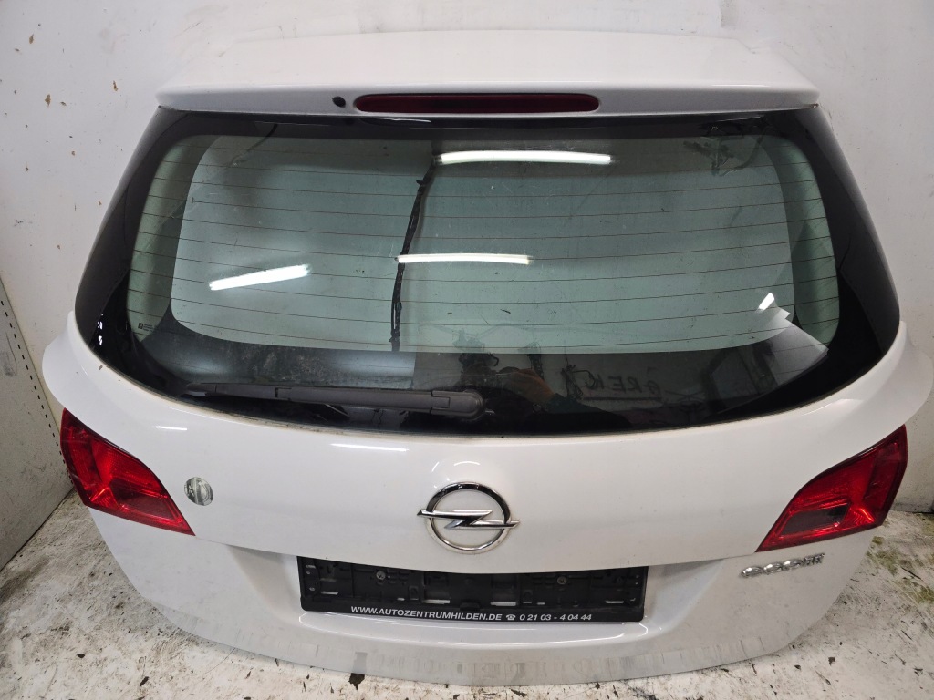 фото №1, Opel astra j 4 iv kombi крышка багажника багажника z40r europa