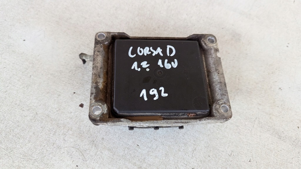 фото №1, Бортовой компьютер opel corsa d 1.2 16v [192]