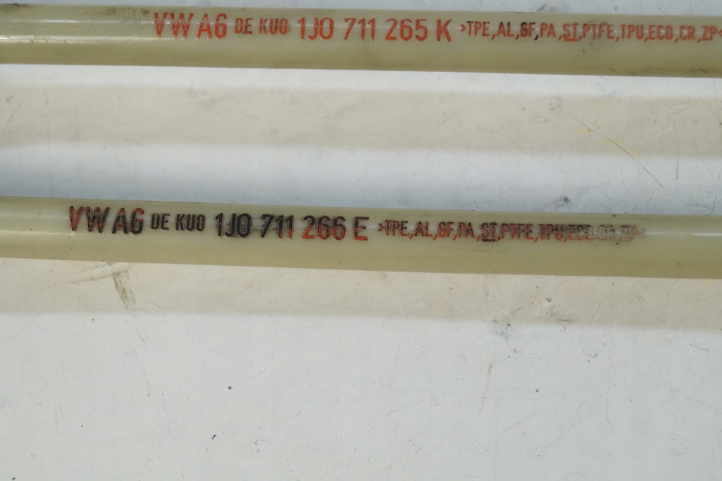 Skoda octavia 1 рестайлинг  тросы переключения передач 1j0711265k 1j0711266e 1.9 tdi пара Доставка